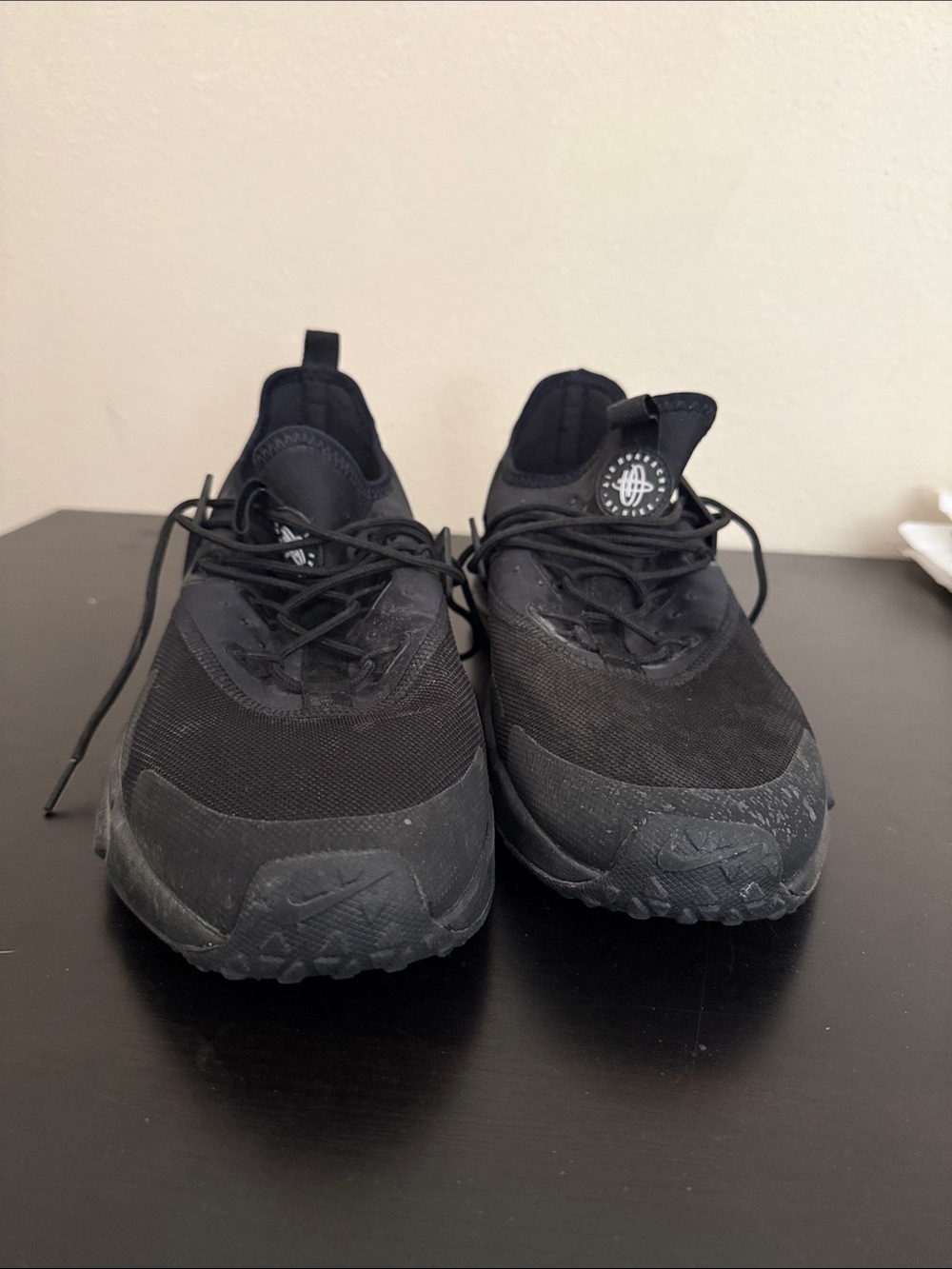 Nike Air Huarache Black Low-Top Lace-Up Sneakers Size 12